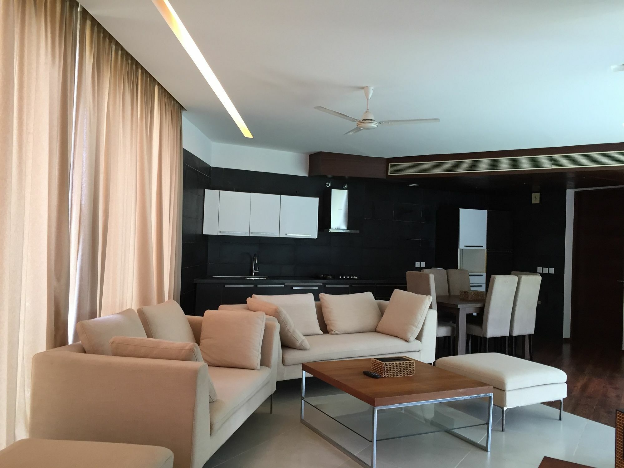 Calem Grove Hotel Candolim Bagian luar foto