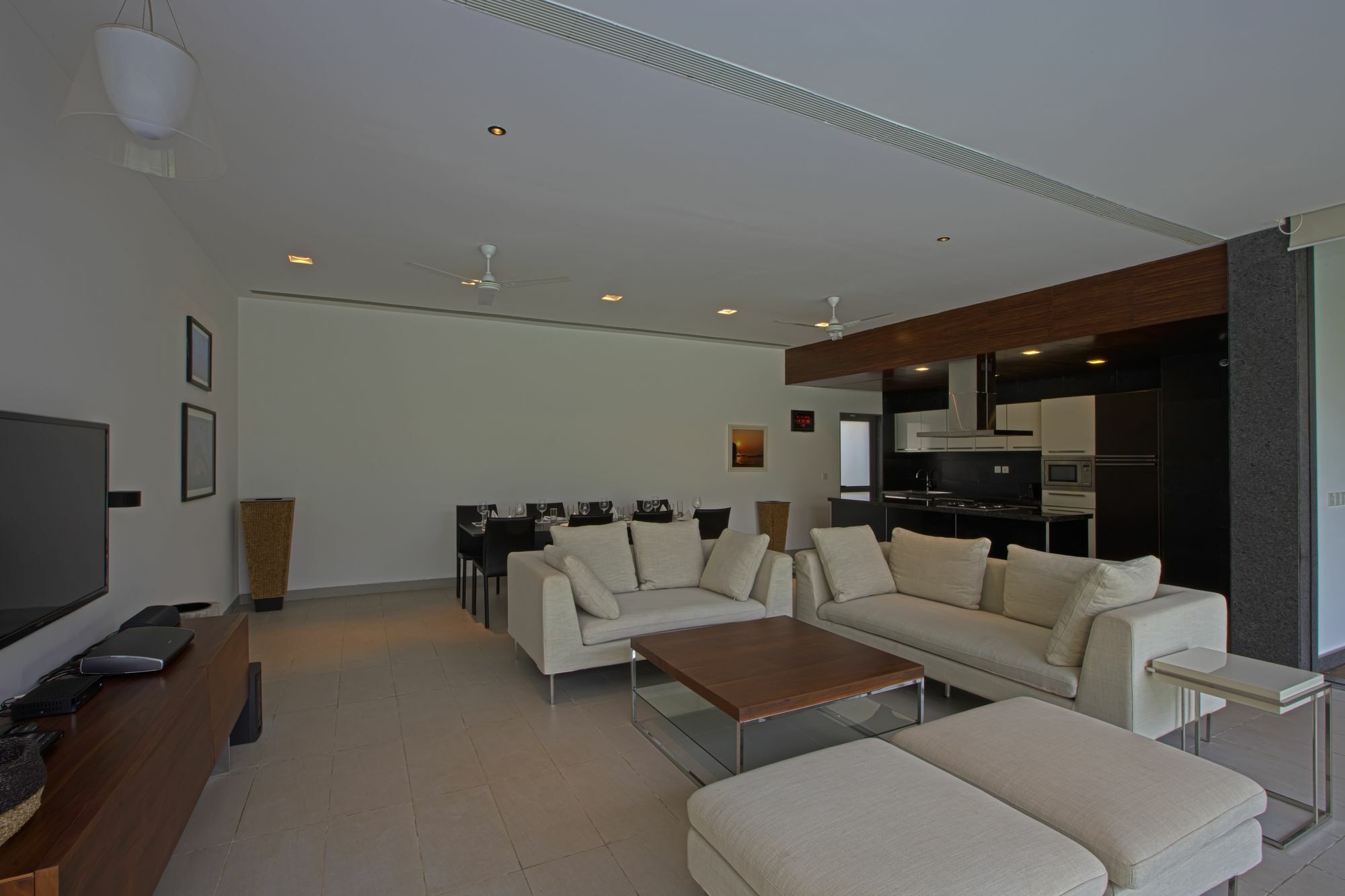 Calem Grove Hotel Candolim Bagian luar foto